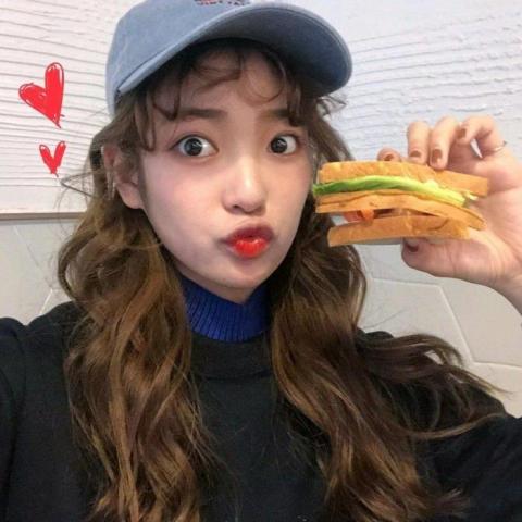 24张真人女生萌萌QQ头像 高清又好看