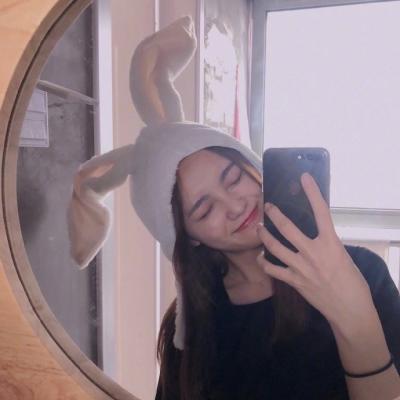 15张可爱戴帽女生头像 高清无水印合集