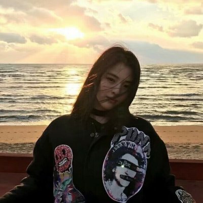 20张高清海边女生头像 适合当微信头像的氛围感美图