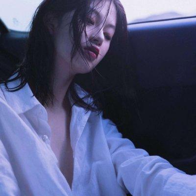 36张高清紫色真人女生头像 氛围感拉满的唯美梦幻款