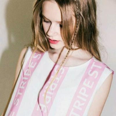 21张高清英伦风气质女生头像合集