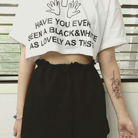 纹身女生微信头像来啦！19张高清好看的纹身女孩头像合集