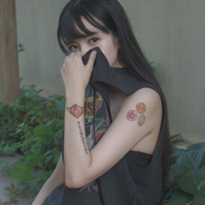 36张个性女头来啦！外冷内热的女生头像超戳人