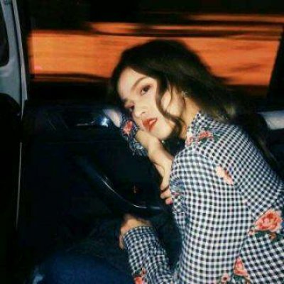 12张emo女生高清头像 带着低落孤独感的QQ头像