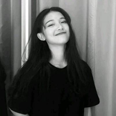 黑白高冷女生头像 15张高清好看的黑白高冷女头合集