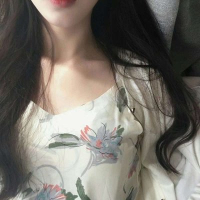 露锁骨的性感女生头像合集 18张高清骚气女头来了