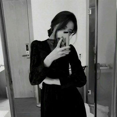 21张高清黑白女王范头像 又冷又飒超有气场