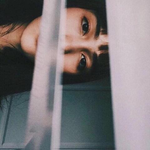 27张高清意境感伤感女生微信头像 适合用做微信头像