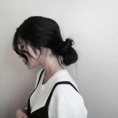 20张高清清纯唯美女生侧脸头像 直接存就能用