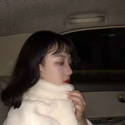 33张高清伤感女生头像合集 沉默忧郁的女生头像素材