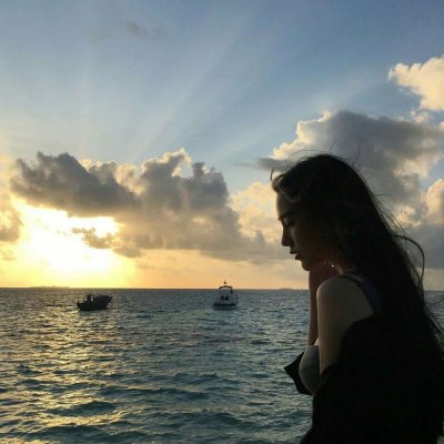 20张高清海边女生头像 适合当微信头像的氛围感美图