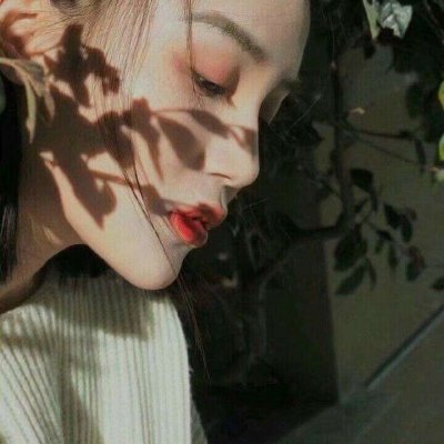18张高清伤感古风女生头像 氛围感拉满