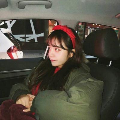 68张高清真人美女头像 日常氛围感拉满的女生头像素材