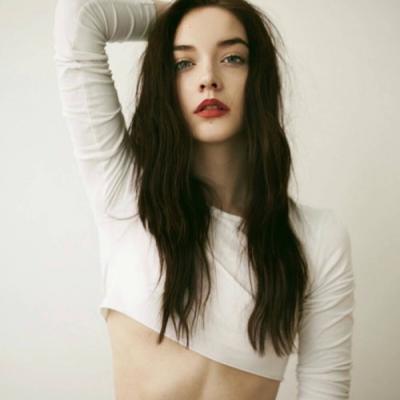 23张高清气质女神头像 高贵氛围感拉满