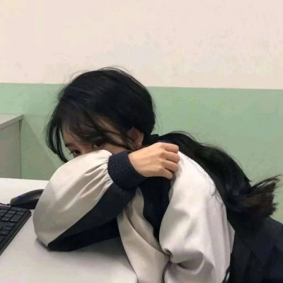 34张高清霸气女生绿色头像 真人款超好看