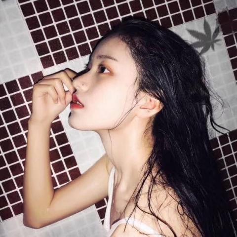 27张高清意境感伤感女生微信头像 适合用做微信头像
