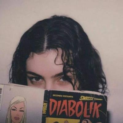 10张高清好看的欧美风女生头像合集