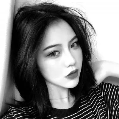 20张高清女生伤感黑白QQ头像 氛围感拉满