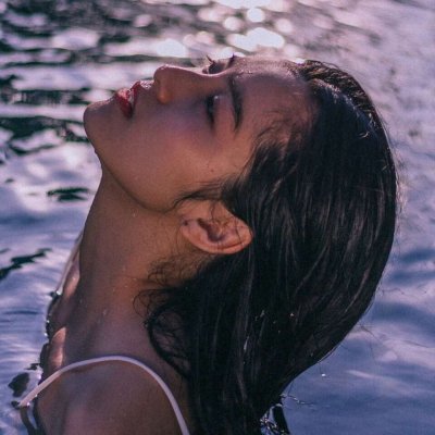 34张高清女生高冷伤感微信头像 快换上你的专属头像