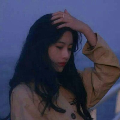 女生酷酷的高清头像合集 35张好看的酷飒女头网图