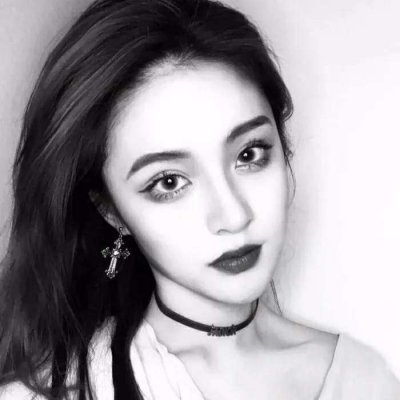 女生黑白微信头像合集 20张高清时尚款