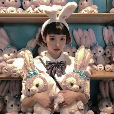 34张高清清纯学院风女生QQ头像合集