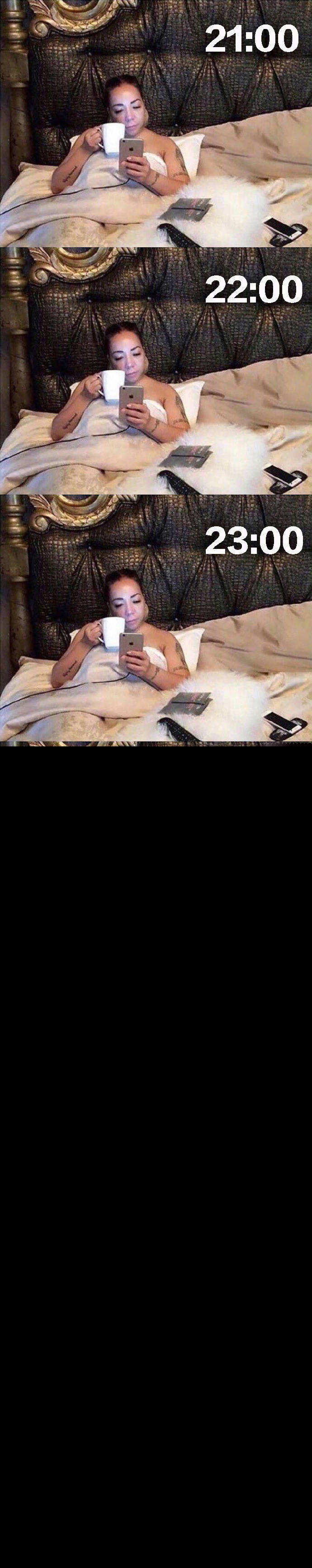 玩手机vs看书的我！这套反差表情包太真实了