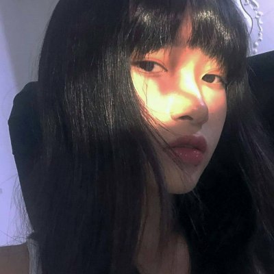 34张高清超拽女生QQ个性头像 时尚感拉满