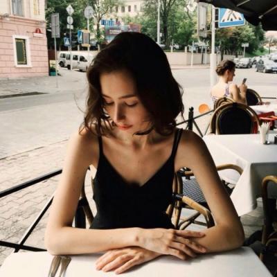 24张高清气质女人味QQ头像 氛围感拉满