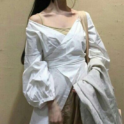 微博热门部位女头！24张高清性感女生微信头像合集