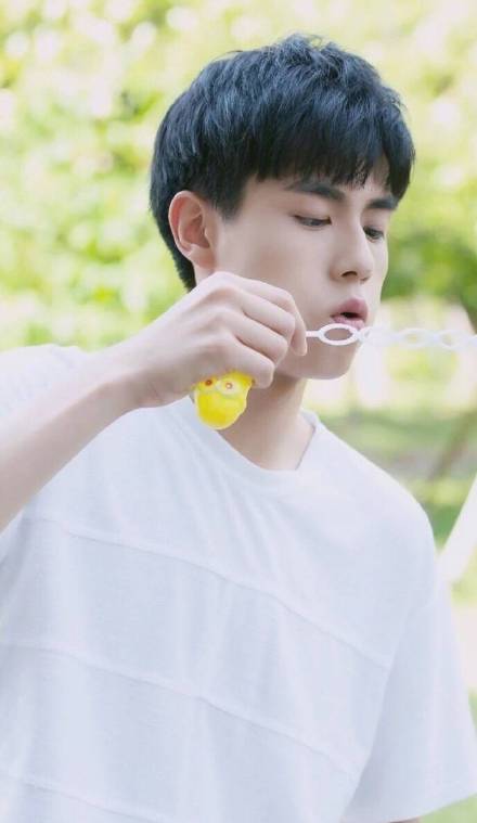 胡一天专属壁纸合集来啦