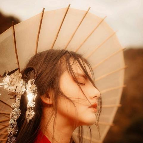 冷艳霸气古风武侠女生头像 19张高清侠气素材合集