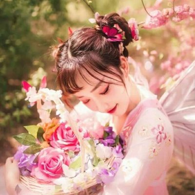 18张高清氛围感拉满的女生古风意境头像