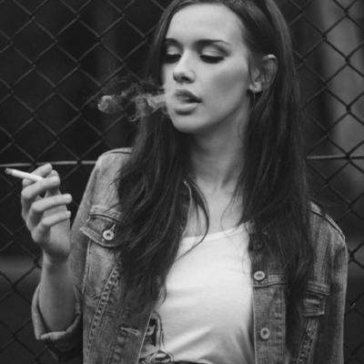 21张高清欧美风霸气女生头像 好看又酷的头像合集