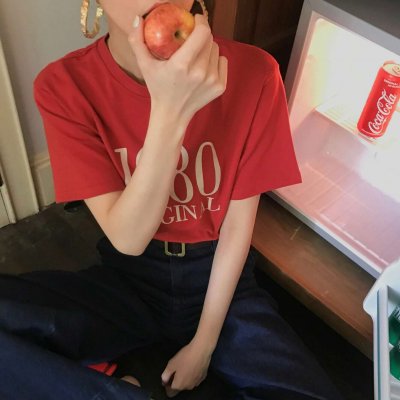 微博热门部位女头！24张高清性感女生微信头像合集