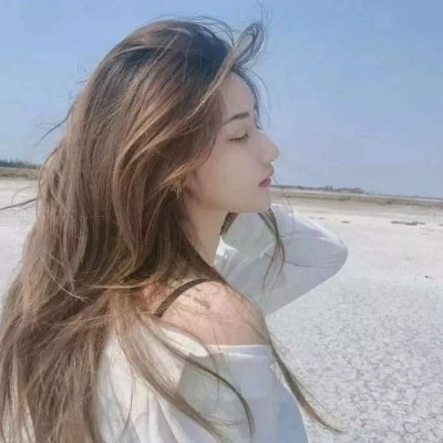 18张高清长发清纯女生头像 氛围感拉满的唯美头像合集