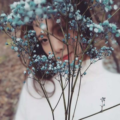 18张高清真实美女生活照 适合当微信头像的漂亮女生图