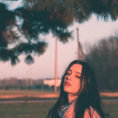 20张高清欧美风高冷气质女神头像 适合当微信头像