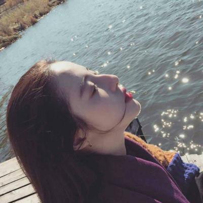 36张氛围感拉满的女生时尚头像合集