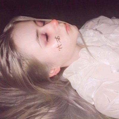 22张适配微博的欧美风女生头像合集