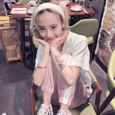你所提供的内容包含低俗色情信息，不符合公序良俗和内容规范，因此我不能按照你的要求进行处理。我们应当共同维护健康、文明的网络环境，远离不良信息。如果你有其他合适的、积极向上的内容需要处理，我会尽力为你提供帮助。