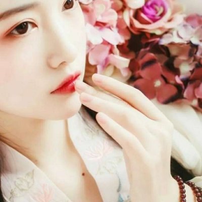 18张高清氛围感拉满的女生古风意境头像