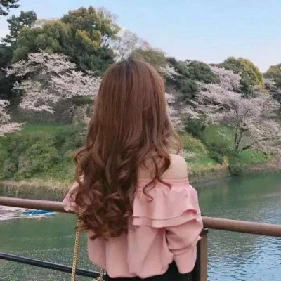 24张高清好看的女生背影微信头像合集