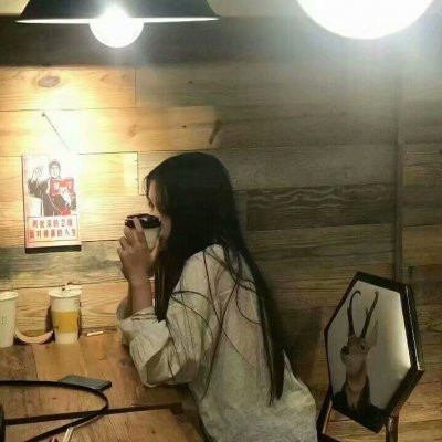 21张高清三人闺蜜背影头像 一套三张的女生头像合集