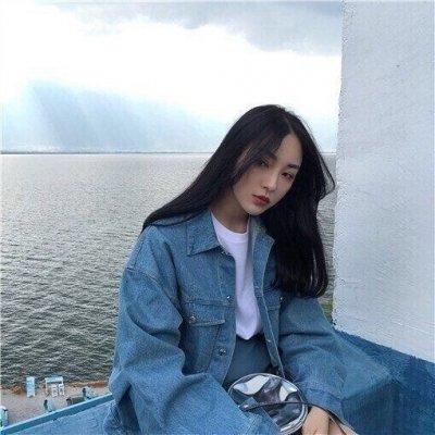 20张清新蓝调女生头像 高清好看的蓝色系女头