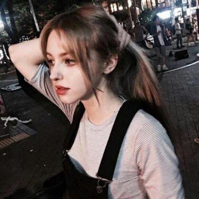 18张高清欧美范个性女生头像 颜值氛围感拉满