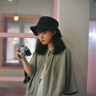 34张高清霸气女生绿色头像 真人款超好看