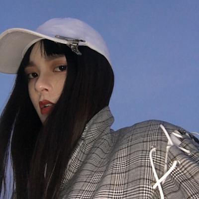 21张高清霸气超拽高冷女生头像 直接存就能用