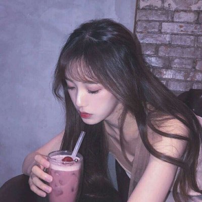 25张高清优雅意境女生头像合集 氛围感拉满