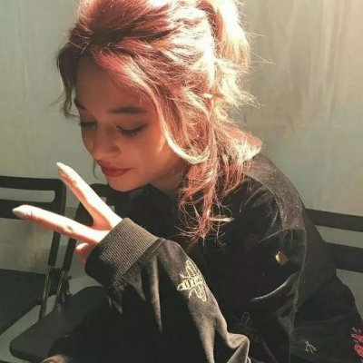 12张高清欧美霸气女生头像 直接当壁纸头像都合适